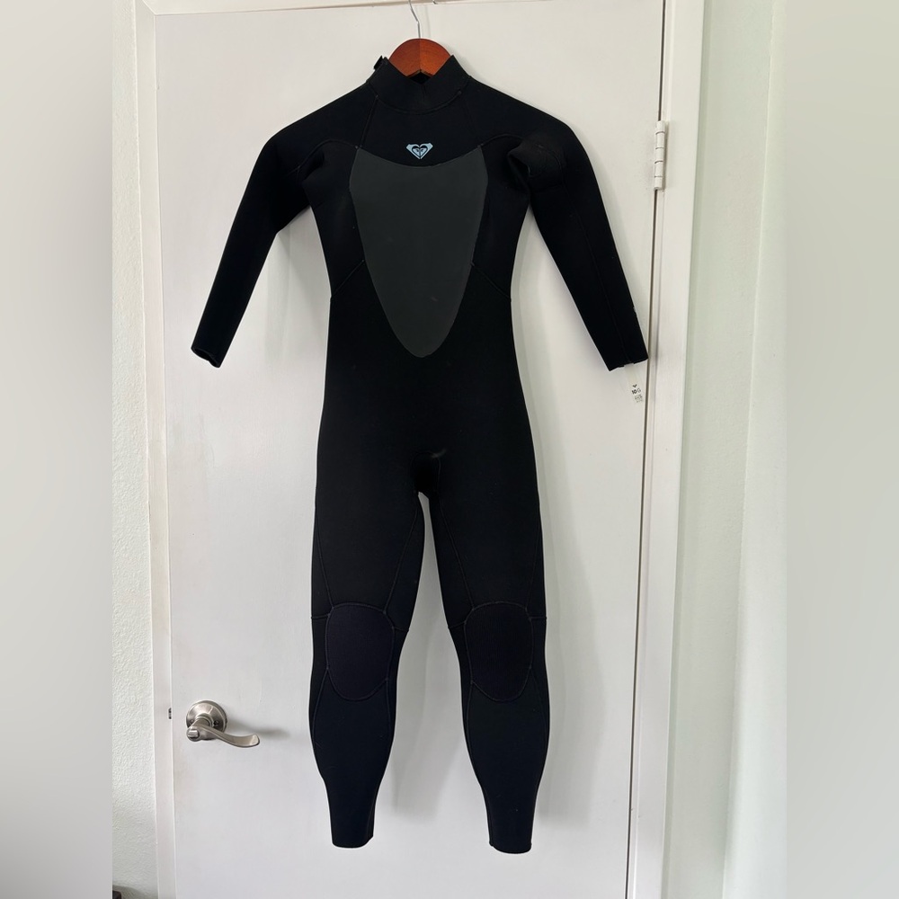 Roxy Prologue wetsuit .5/4/3. Girls